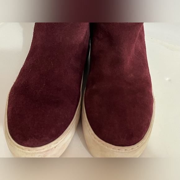 J Slides | All Leather Ruffle Heel Booties - Picture 8 of 14